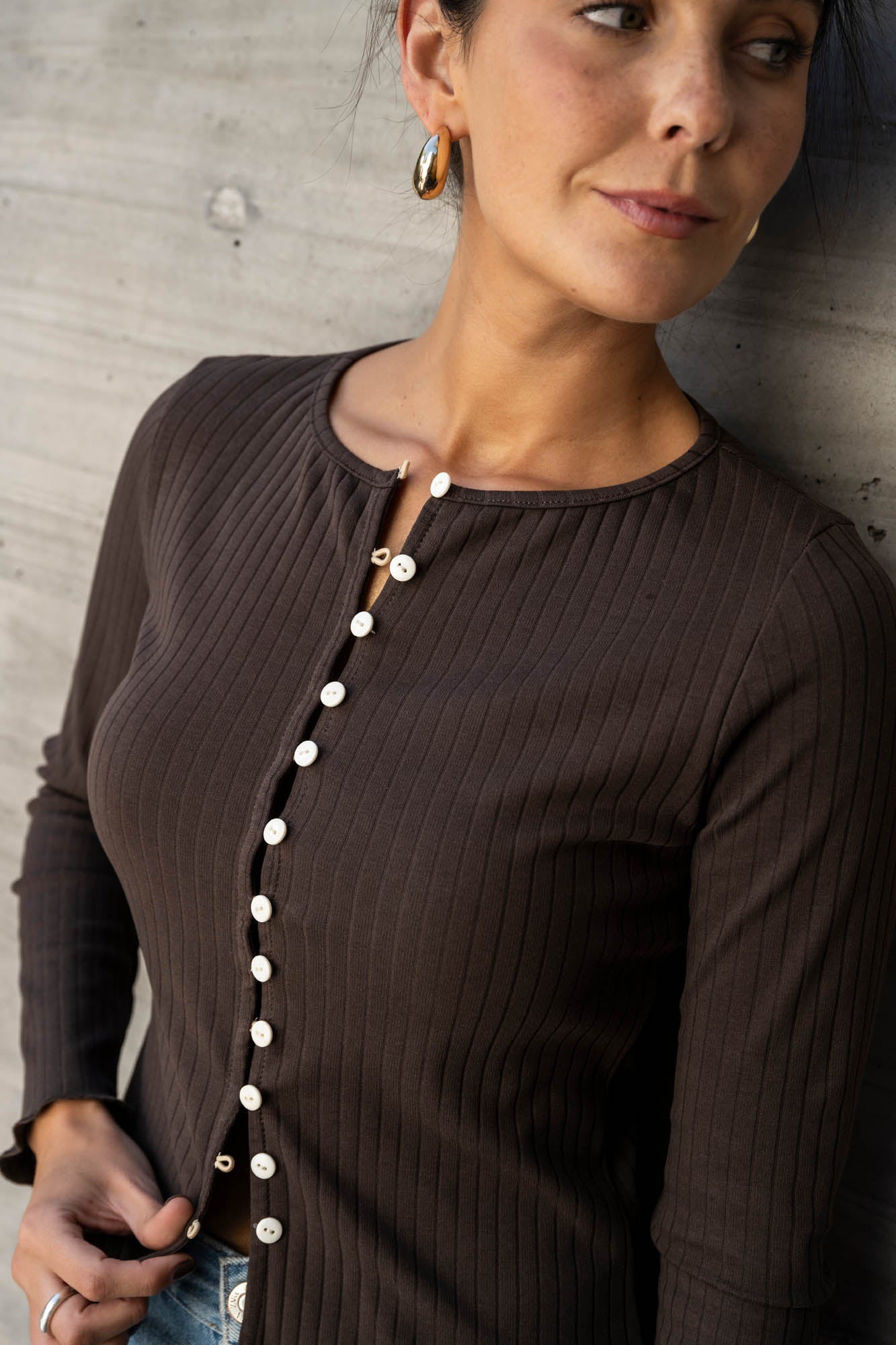 Polera canutón gamuzado con botones (Código SALE20%OFF)