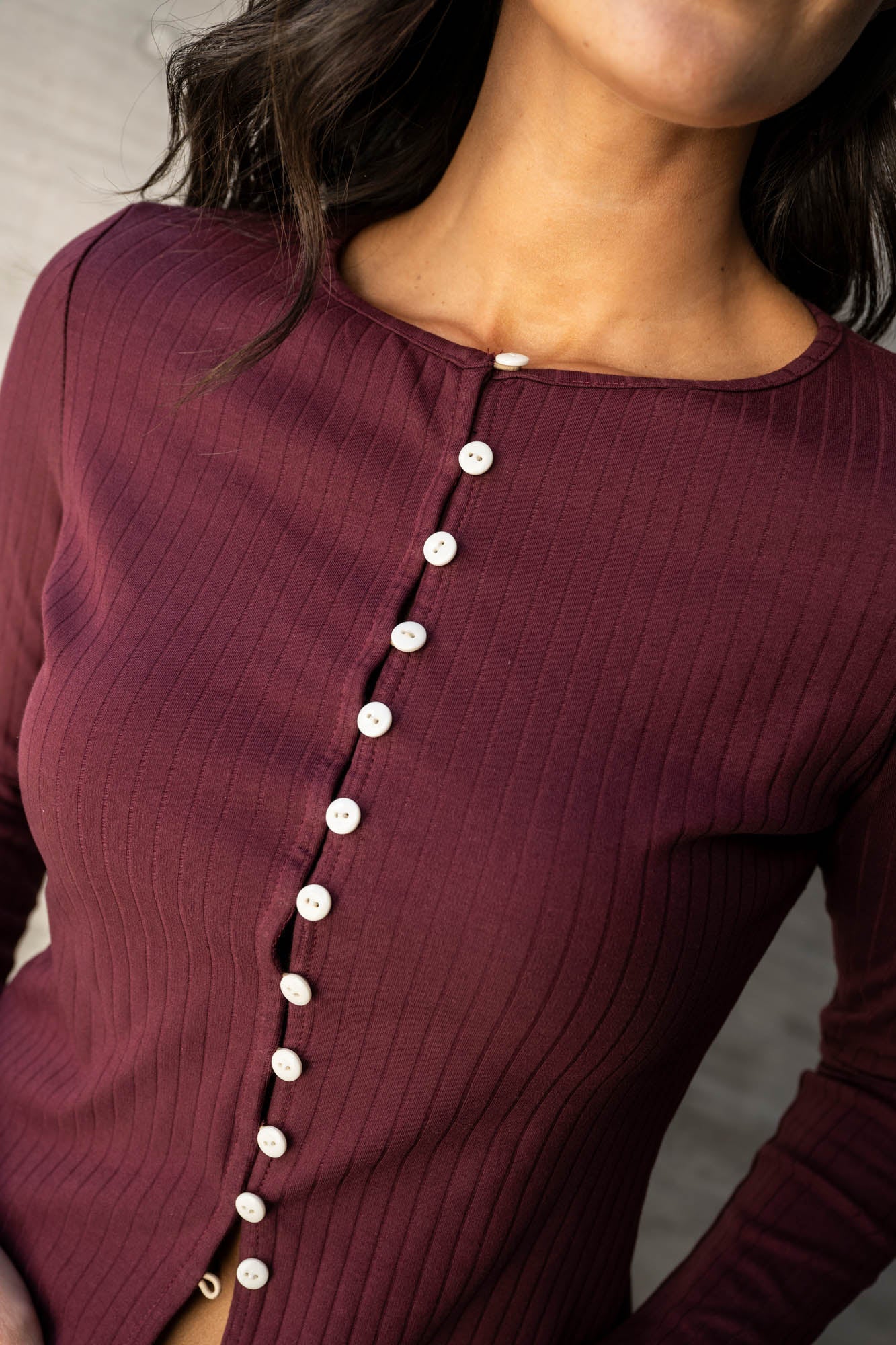 Polera canutón gamuzado con botones (Código SALE20%OFF)